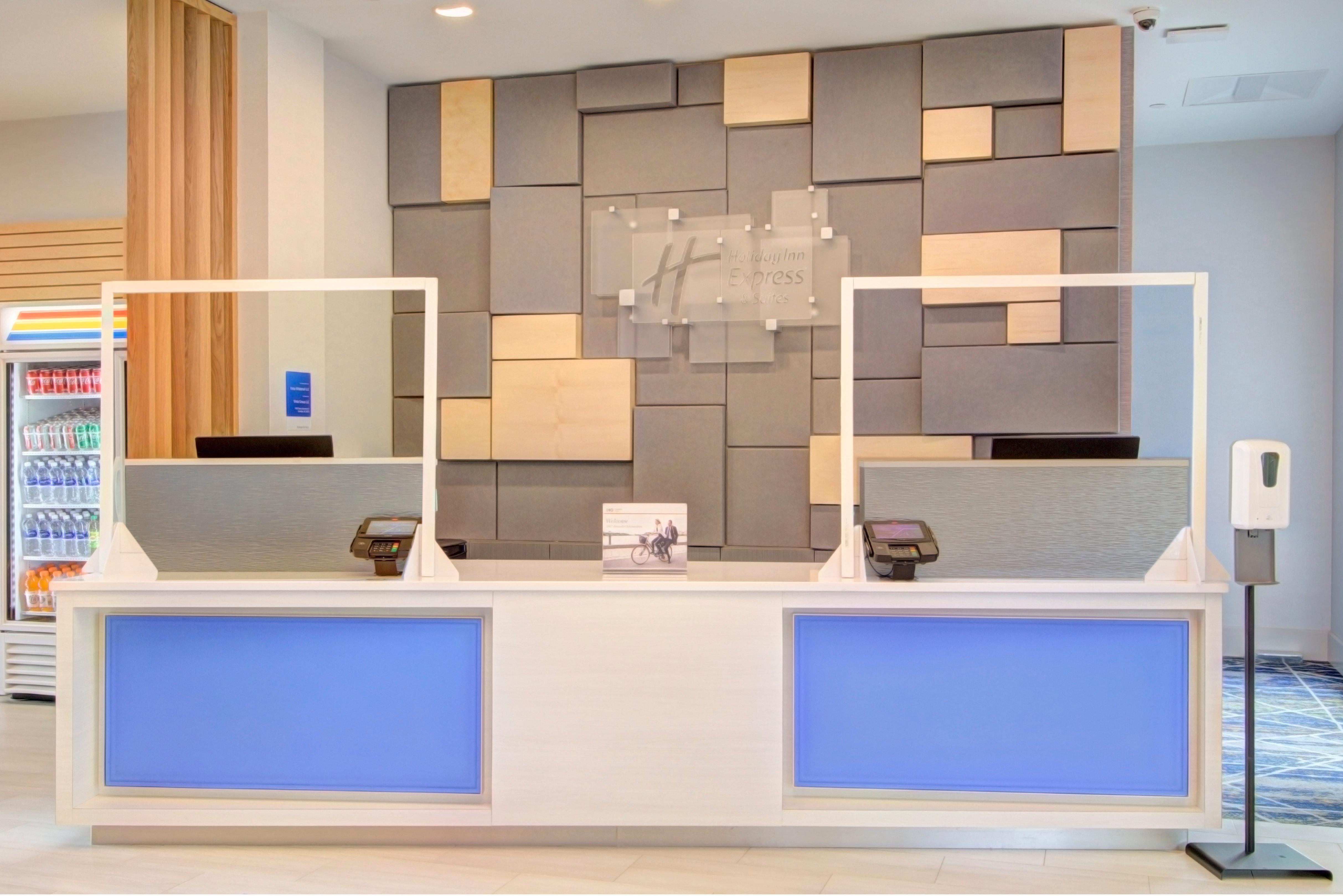 Holiday Inn Express & Suites Charlotte Southwest By Ihg Exterior photo