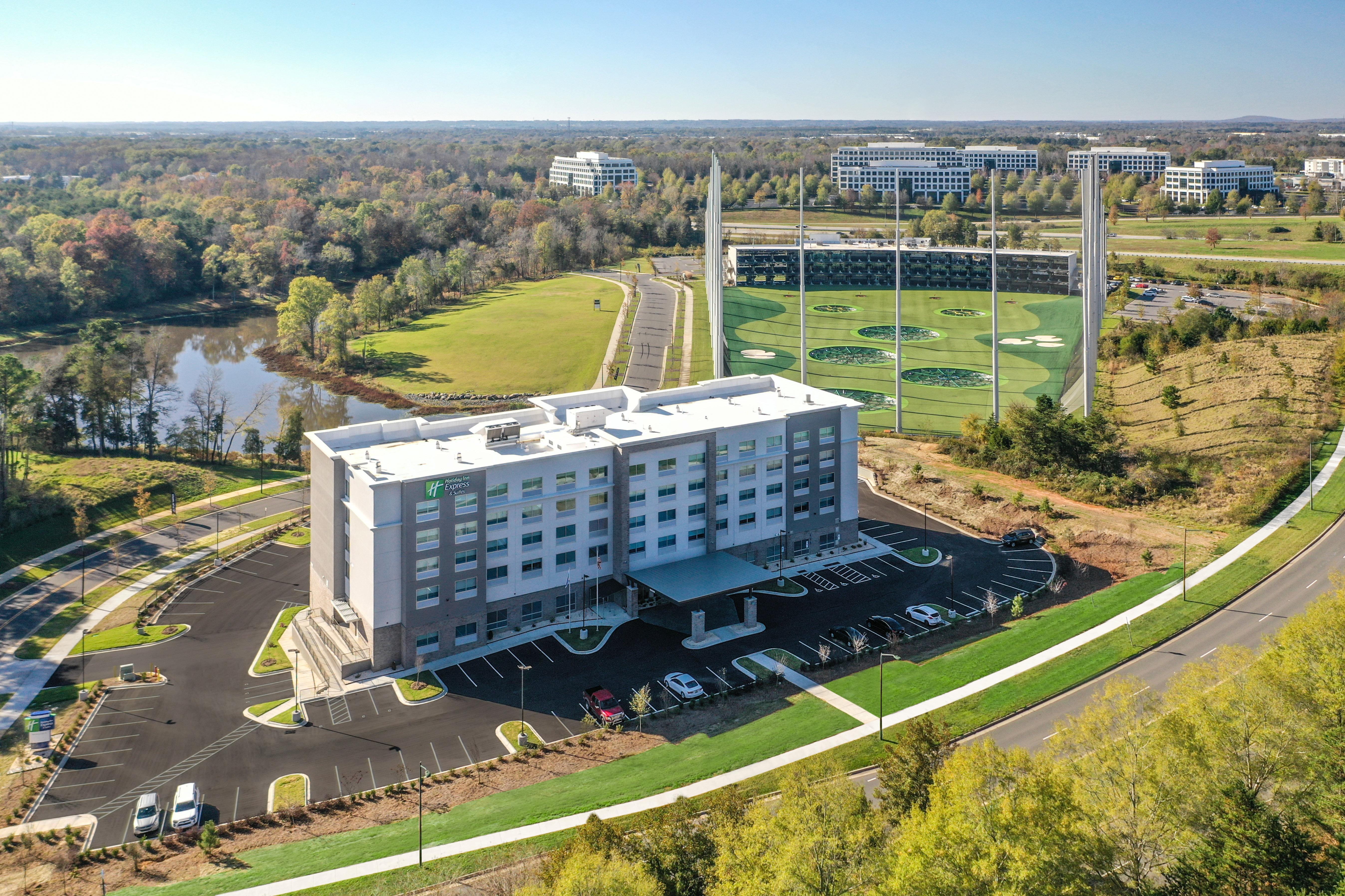 Holiday Inn Express & Suites Charlotte Southwest By Ihg Exterior photo